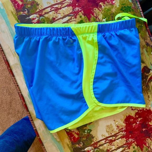 New Balance Running Shorts Size Large - Picture 4 of 10